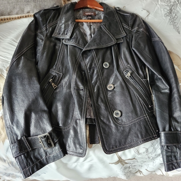 Danier leather jacket - Picture 1 of 4